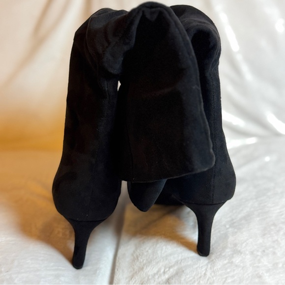 Time & Tru Women's Faux Suede Slouch Boots Kitten Heels Black Size 11W - NWT - Picture 2 of 8